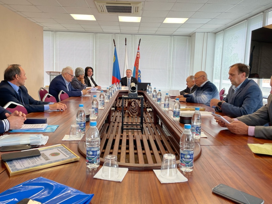 В Доме профсоюзов состоялось заседание Президиума Федерации профсоюзов Самарской области